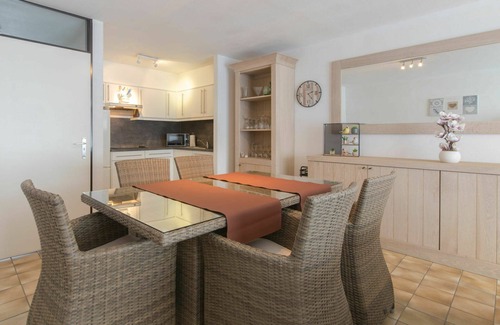 Bredene Apartment | Cozy Apartment for 4 with Balcony, Pets Welcome & Views