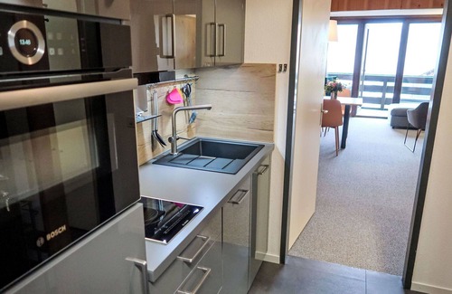 Acletta Apartment | Relaxing Apartment with Pool, Balcony & Panoramic Views