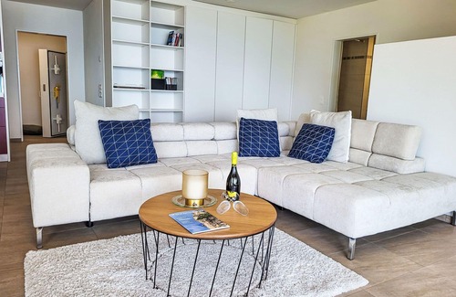 Gordola Apartment | Nice apartment for 4 people with patio, pets allowed, panoramic view and parking