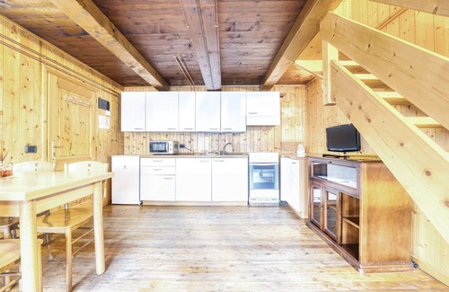 Macugnaga Apartment | Welcoming Apartment for 4 with Panoramic Views & Pet-Friendly