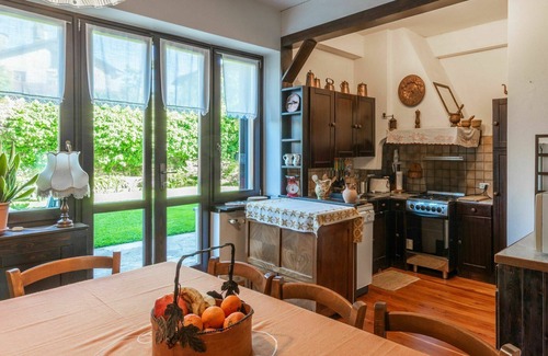 Dongo Apartment | Ideal Apartment for 4 with Lake View and Free WiFi