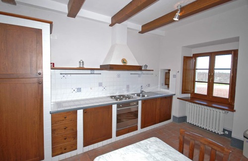 Castelnuovo Berardenga Apartment | Inviting Apartment with Pool & Panoramic Views near Siena
