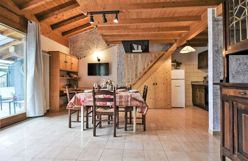 Prata Camportaccio Apartment | Nice apartment for 5 people with WIFI, TV, terrace and pets allowed