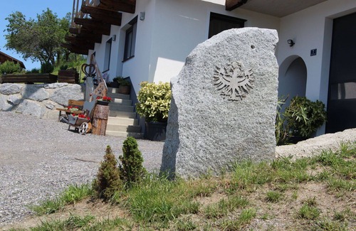 Distelberg Apartment | Inviting Apartment with Lake View, WIFI & Patio for 6 Guests