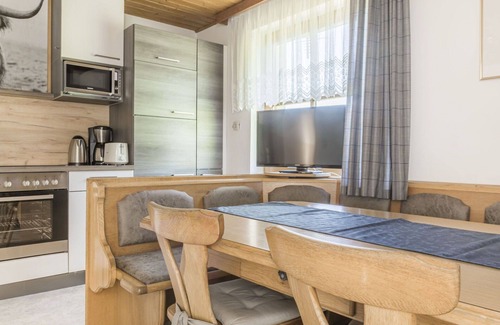 Huettau Apartment | Inviting Apartment for 6 with Balcony, TV & Parking