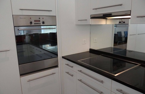 Engelberg Apartment | Spacious Apartment for 6 with WIFI, Balcony & Free Parking