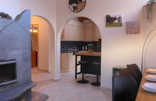 Taesch Apartment | Inviting Apartment for 4 with WIFI, Balcony & Spa Amenities