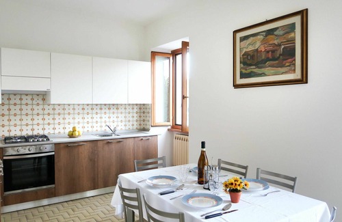 Dongo Apartment | Comfortable Apartment for 6 with Balcony & Pet-Friendly Access