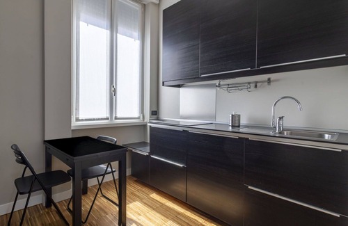 Centro Direzionale Apartment | Nice apartment for 6 guests with WIFI, A/C, TV and balcony