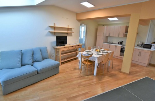 Iseo Apartment | Comfortable Apartment for 6 with Lake View and A/C