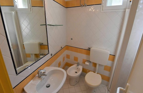 Porto Garibaldi Apartment | Comfortable Apartment for 6 with Oceanfront Views & Pets