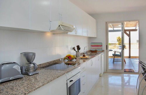 Altea la Vella Apartment | Cozy Apartment for 6 with Pool, Ocean View & Free WiFi