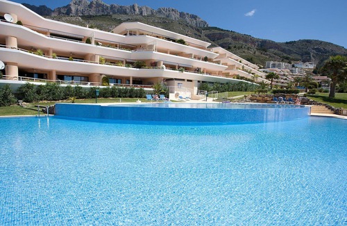 Altea la Vella Apartment | Cozy Apartment for 6 with Pool, Ocean View & Free WiFi