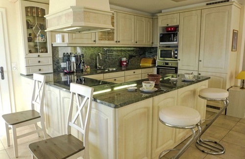Crans-Montana Apartment | Nice apartment for 8 guests with WIFI, TV, terrace and parking