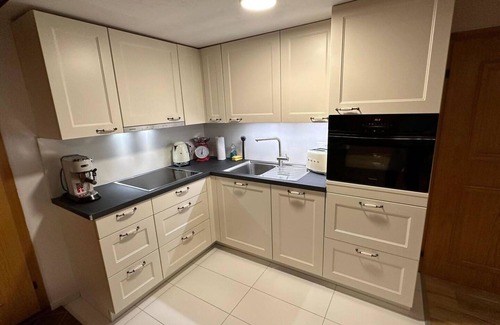 Moerel-Filet Apartment | Nice apartment for 8 guests with WIFI, TV, balcony and pets allowed