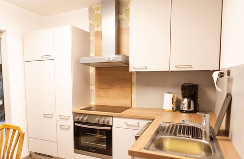 Kaunertal Apartment | Welcoming Apartment for 4 with WIFI, Balcony & Pets