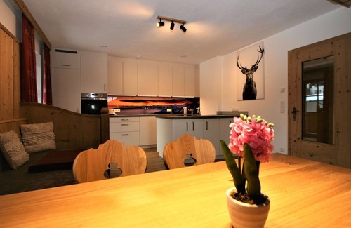 Wildschoenau Apartment | Comfortable Apartment for 5 with Terrace and Free Wifi