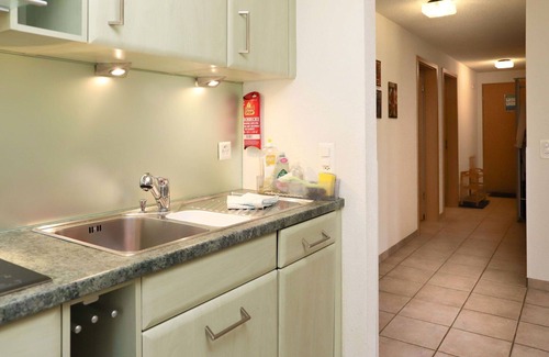 Zweisimmen Apartment | Cozy Apartment for 6 with Scenic Views and Pet-Friendly
