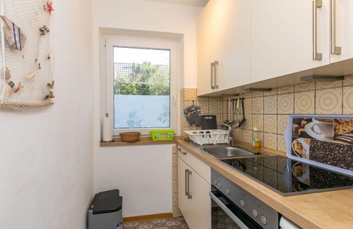 Sehestedt Apartment | Cozy Apartment for 4 with Ocean View, Pets Welcome!