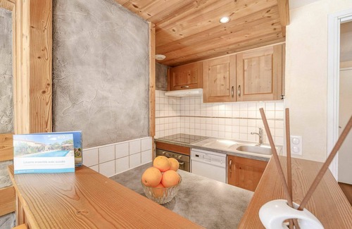 Tignes Apartment | Cozy Apartment for 4 with Balcony, WIFI & Spa Amenities