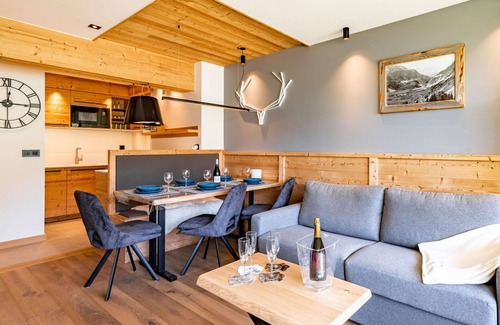Tignes Apartment | Ideal Apartment for 5 with WIFI, TV, Spa and Terrace