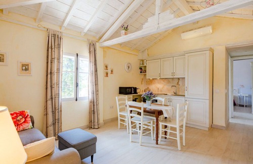 Saint-Jean Apartment | Cozy Apartment for Four with Ocean View and Amenities