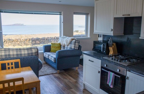 Staffin Apartment | Nice apartment for 2 people with WIFI, TV and parking
