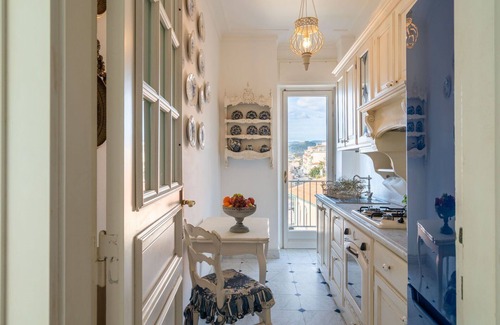 Riva Ligure Apartment | Cozy Oceanfront Apartment for 4 with WiFi and Balcony