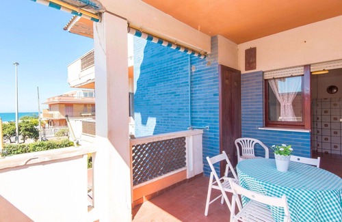 Torvaianica Apartment | Cozy Apartment for 4 with Ocean View, Terrace & Parking