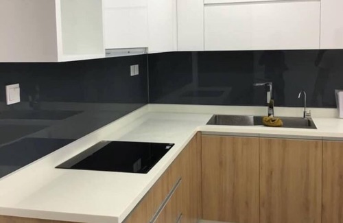 District 7 Apartment | Budget-Friendly Apartment with Pool and Kitchen Amenities