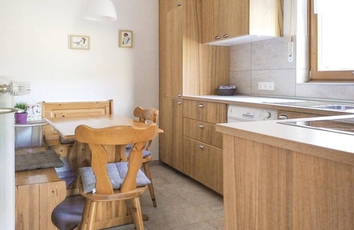 Saig Apartment | Ideal 2-Bedroom Retreat in Lenzkirch-Saig with Spa & Kitchen