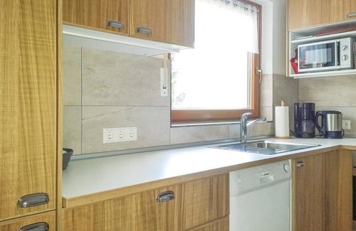 Saig Apartment | Ideal 2-Bedroom Retreat in Lenzkirch-Saig with Spa & Kitchen