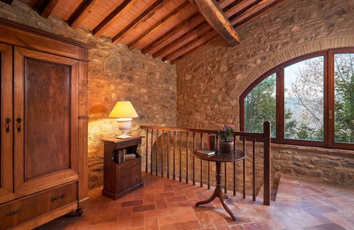 Umbertide Villa | Cozy Villa Apartment with Pool & Panoramic Views for 4