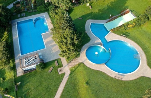 Muhldorf House | Cozy Villa Apartment with WiFi, Terrace & Panoramic Views