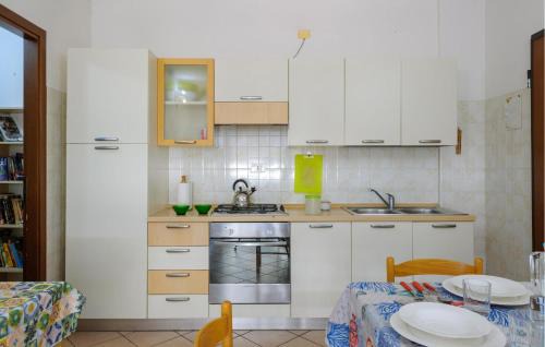 Lido degli Estensi Apartment | Welcoming Comacchio Apartment with Wifi & Family-Friendly Amenities