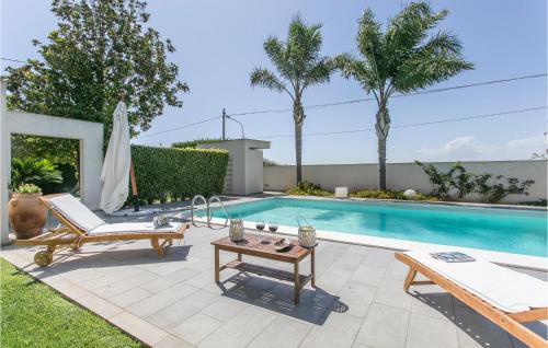 Comiso Apartment | Inviting Apartment in Comiso with Pool and Kitchen Amenities