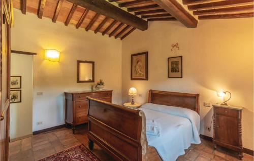 San Pietro a Cegliolo Apartment | Cozy Apartment in Cortona with Wifi and Pool Access