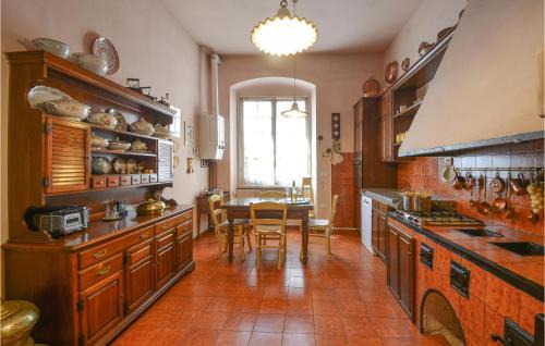 Sestri Ponente Apartment | Comfortable 3 Bedroom Apartment in Genova Sestri Ponente