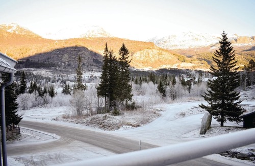 Hemsedal Apartment | Modern Hemsedal Apartment with Stunning Lake View & Spa