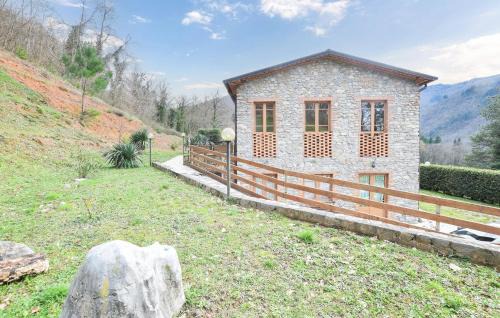 Borgo a Mozzano Apartment | Inviting Apartment in Borgo A Mozzano with WiFi Access