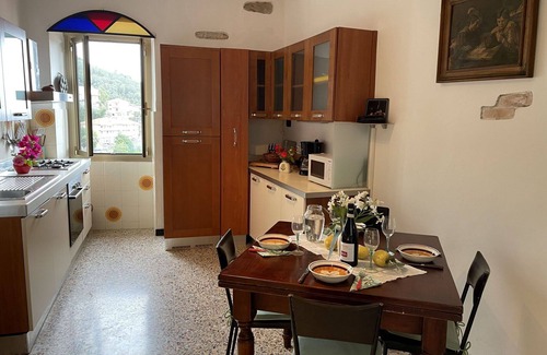 Pietrabruna House | Inviting Villa Apartment for 6 with Oceanfront Views