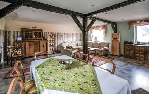 Luegde Apartment | Pet-Friendly Apartment in Lgde with Kitchen Amenities