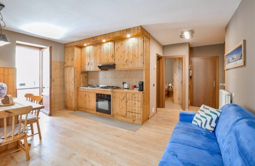 Lanzada Apartment | Nice apartment in Lanzada with WiFi