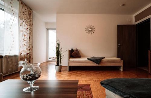 Lappersdorf Apartment | Cozy Apartment in Lappersdorf - Family and Pet Friendly