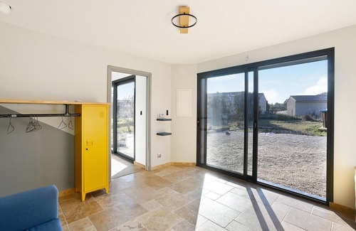 Larnas Apartment | Relax in a Cozy Home with Pool Access and Family Amenities
