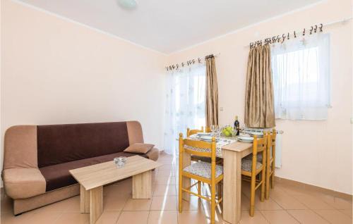 Bregi Apartment | Welcoming Apartment in Matulji with Full Kitchen Access