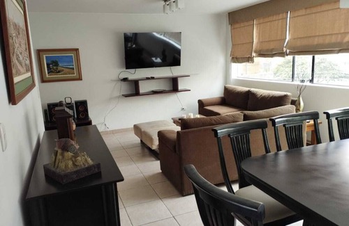 Leuro Apartment | Elegant Apartment in Miraflores with Spa & Breakfast Included