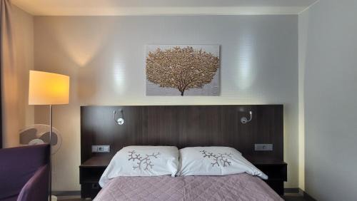 Stadtbezirk 3 Apartment | Modern Düsseldorf Apartment with Kitchen & Family Amenities