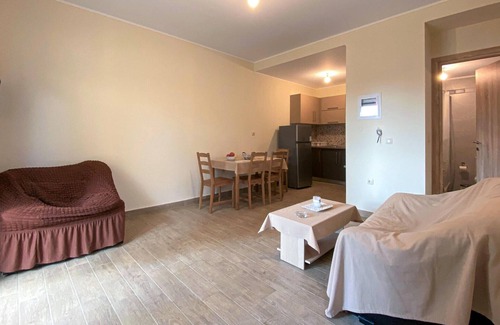 Skaloma Apartment | Relaxing Getaway on the Greek Mainland with Ocean Views