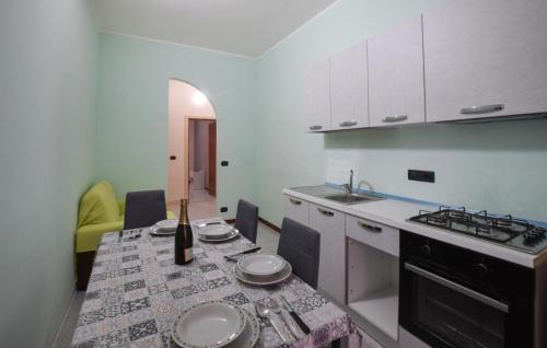 Palmi Apartment | Nice Apartment In Palmi With Wifi
